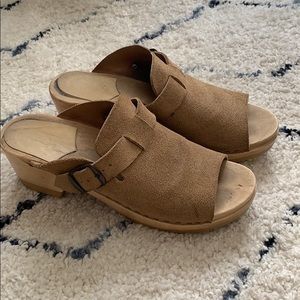 No. 6 Tan Nude Suede Wood Clogs Sz 40